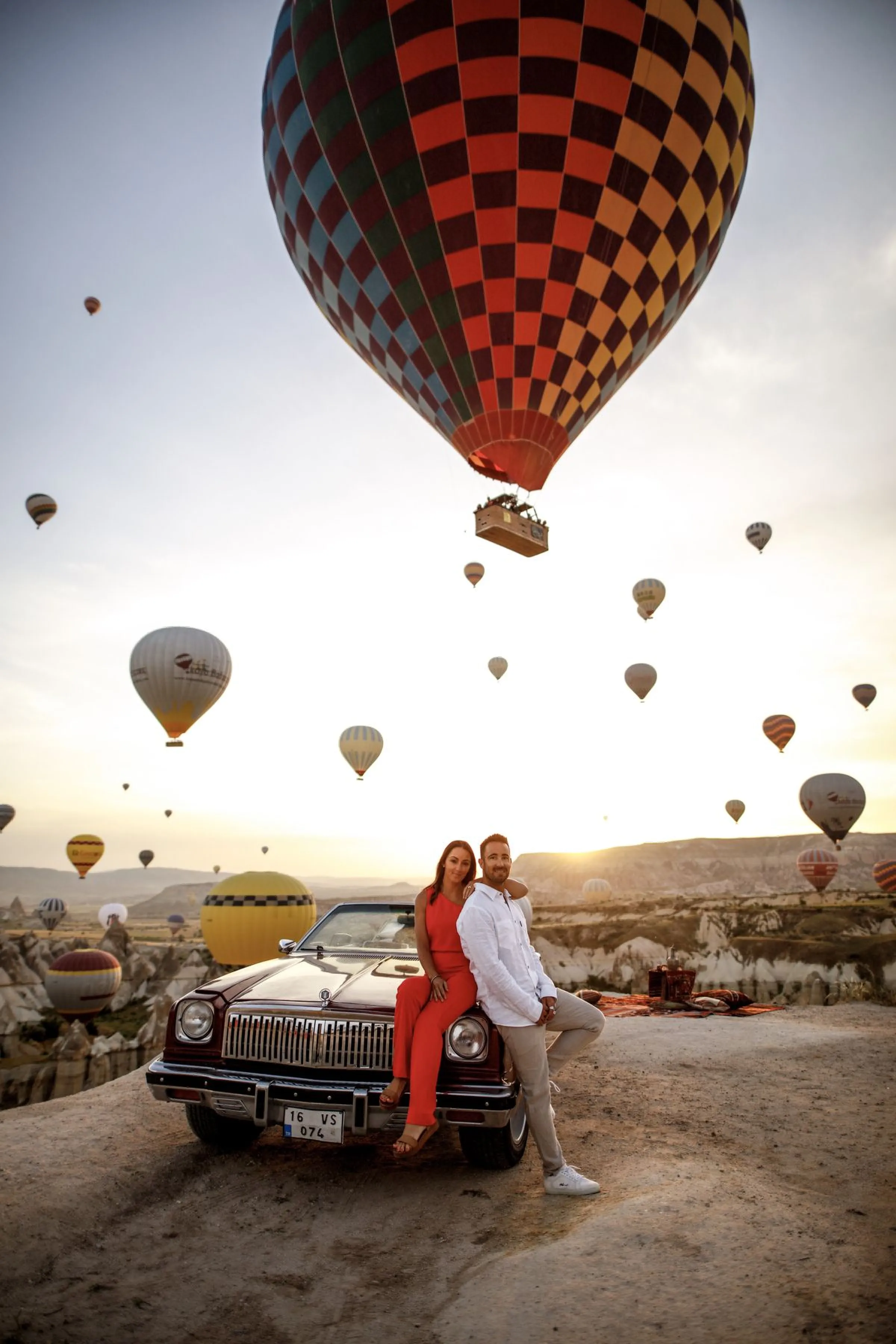 Ballonfahrt bei Sonnenaufgang